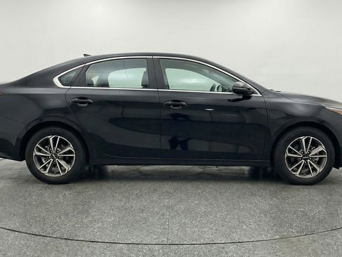 Used 2024 Kia Forte LXS image 11
