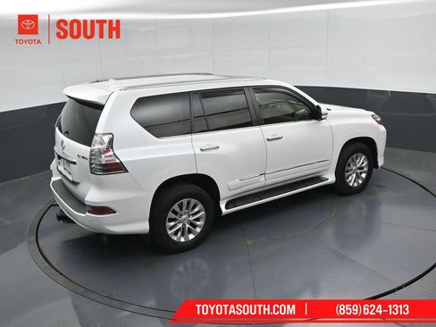 Used 2017 Lexus GX 460 AWD/4WD image 52