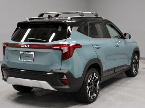 Used 2025 Kia Seltos SX AWD/4WD image 13