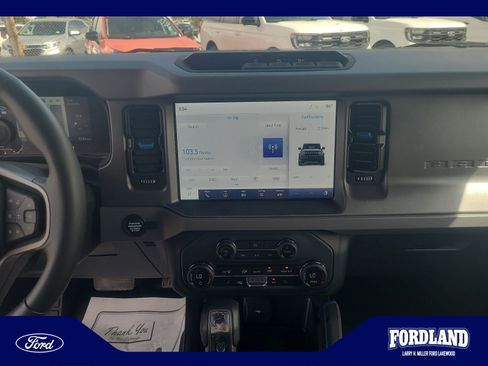 Used 2024 Ford Bronco Black Diamond AWD/4WD image 12