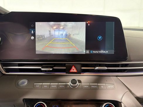 Used 2024 Hyundai Elantra SEL FWD image 16