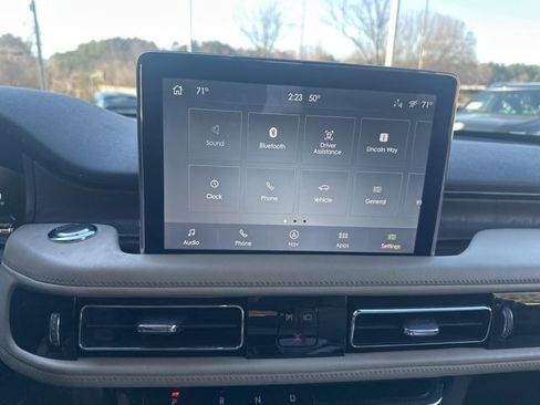 Used 2020 Lincoln Aviator Reserve w/ Equipment Group 201A image 10