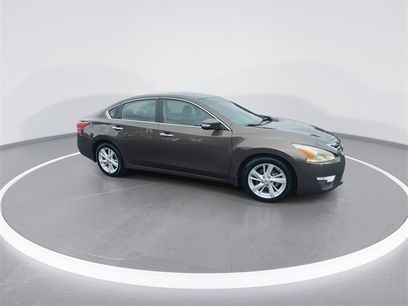 Used 2015 Nissan Altima 2.5 SV w/ Convenience Package
