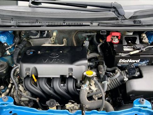 Used 2015 Toyota Yaris L image 28