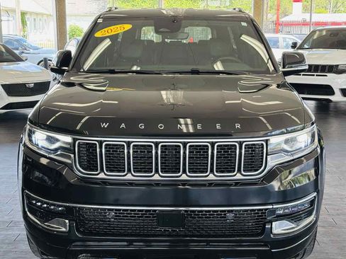 Used 2025 Jeep Wagoneer Series II AWD/4WD image 19