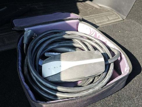 Used 2020 Tesla Model X Long Range image 18