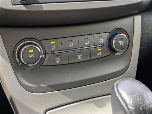 Used 2014 Nissan Sentra SV w/ SV Driver Package FWD image 13