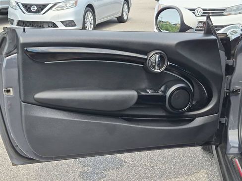 Used 2018 MINI Cooper S FWD image 12