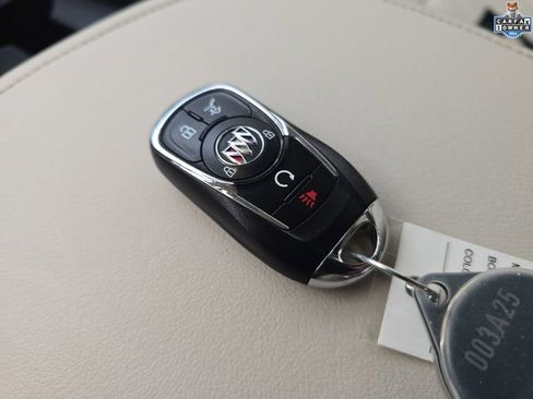 Used 2023 Buick Enclave Avenir w/ Avenir Technology Package image 28