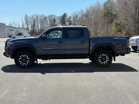 Certified 2023 Toyota Tacoma TRD Off-Road w/ Technology Package image 2