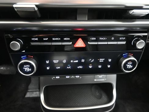 Used 2026 Hyundai Ioniq 9 SEL image 33