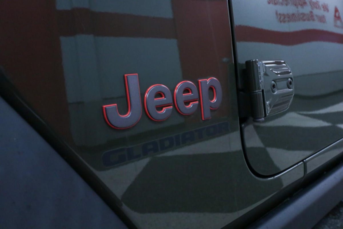 Used 2021 Jeep Gladiator Mojave AWD/4WD image 34