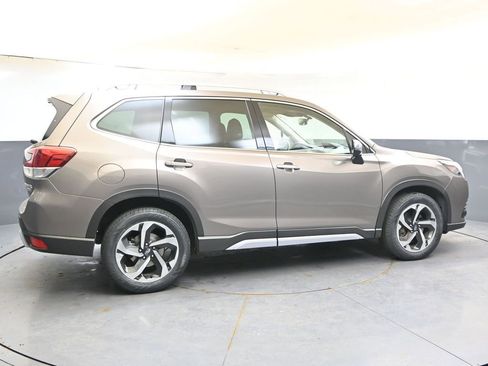 Used 2023 Subaru Forester Touring AWD/4WD image 6