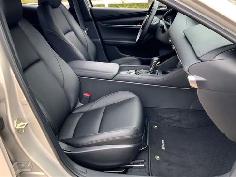 Used 2023 MAZDA MAZDA3 s image 8