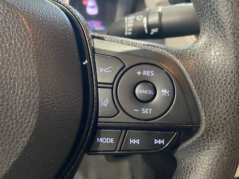 Used 2020 Toyota Corolla LE image 16