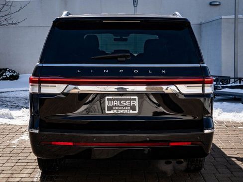 Used 2023 Lincoln Navigator L Reserve w/ Equipment Group 201A AWD/4WD image 7