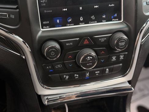 Used 2018 Jeep Grand Cherokee SRT w/ Trailer Tow Group IV AWD/4WD image 25