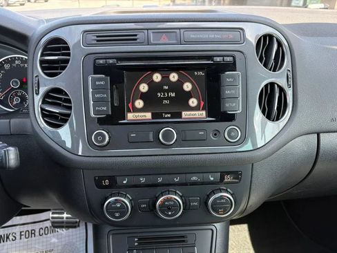 Used 2014 Volkswagen Tiguan R-Line AWD/4WD image 12