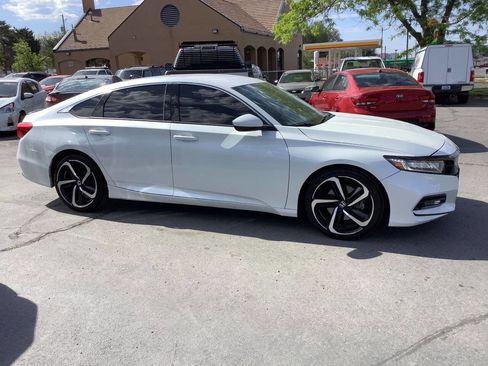 Used 2022 Honda Accord Sport image 8