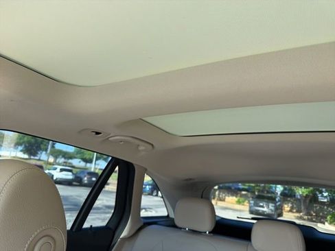 Used 2021 Mercedes-Benz GLC 300 image 18