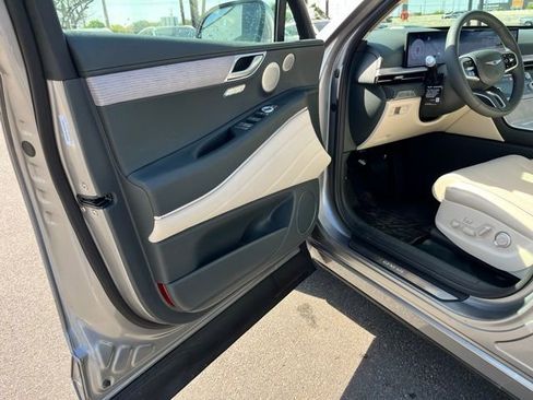 New 2026 Genesis GV80 2.5T Prestige AWD/4WD image 14