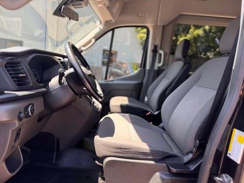 Used 2024 Ford Transit 350 XLT RWD image 18