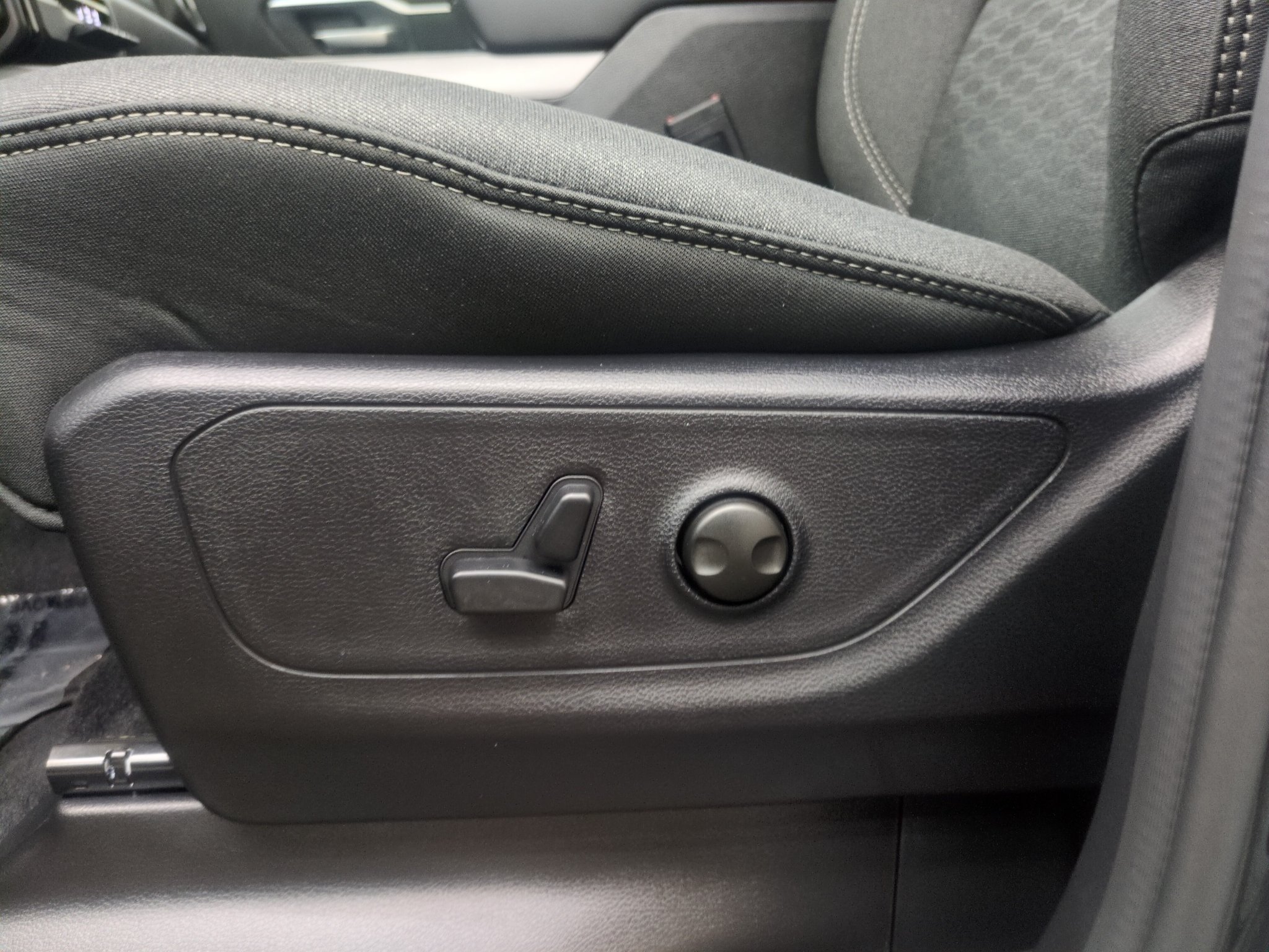 New 2027 RAM 1500 4x4 Crew Cab image 6