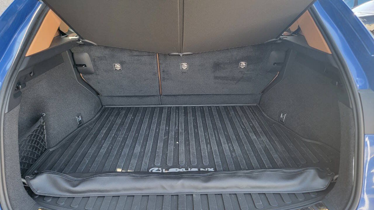 Used 2025 Lexus NX 250 FWD w/ Accessory Package (2T) image 15