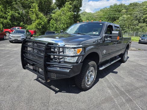 Used 2015 Ford F350 XLT w/ XLT Interior Package AWD/4WD image 3