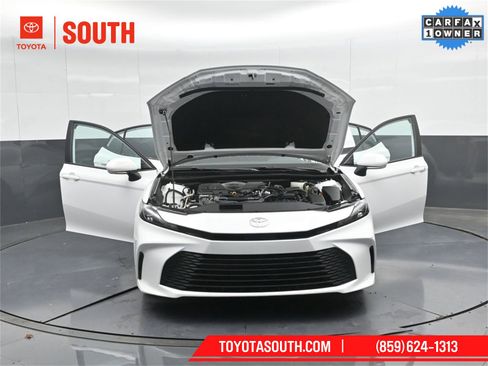 Used 2025 Toyota Camry LE image 52