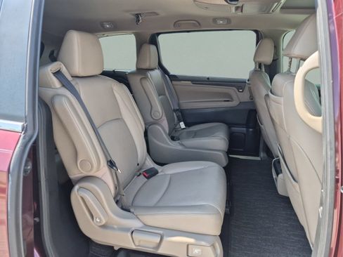 Certified 2021 Honda Odyssey Touring image 17