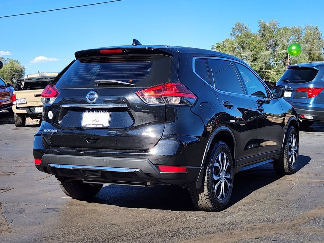 Used 2017 Nissan Rogue S AWD/4WD image 7