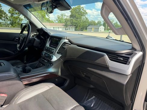 Used 2019 GMC Yukon XL SLT AWD/4WD image 53