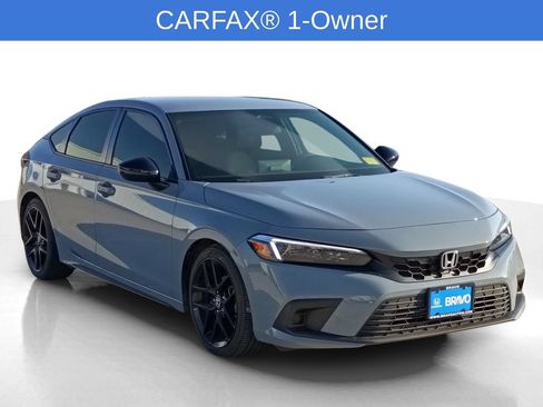 Used 2024 Honda Civic Sport image 3