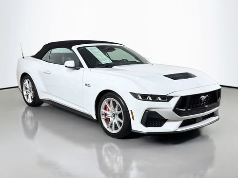 Used 2024 Ford Mustang GT Premium RWD image 3