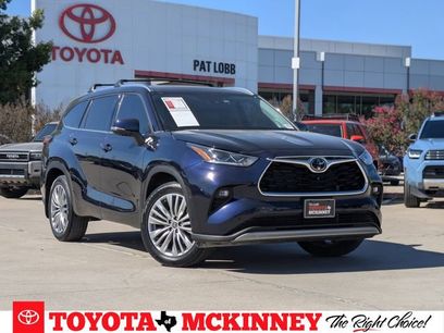 Used 2023 Toyota Highlander Platinum