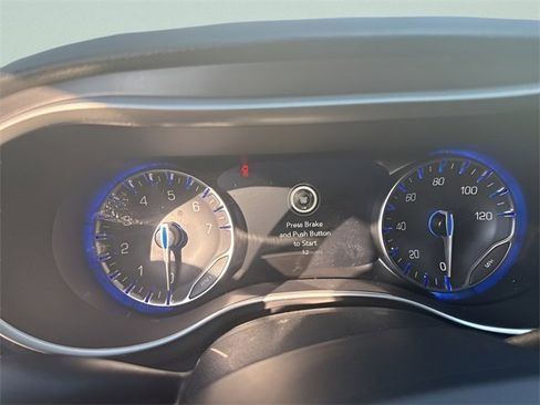 New 2026 Chrysler Pacifica Select image 15