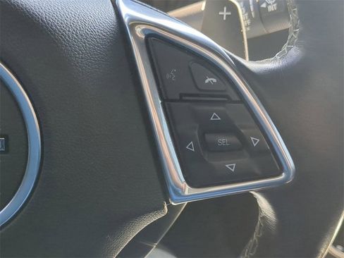 Used 2022 Chevrolet Camaro LT w/ Technology Package image 23