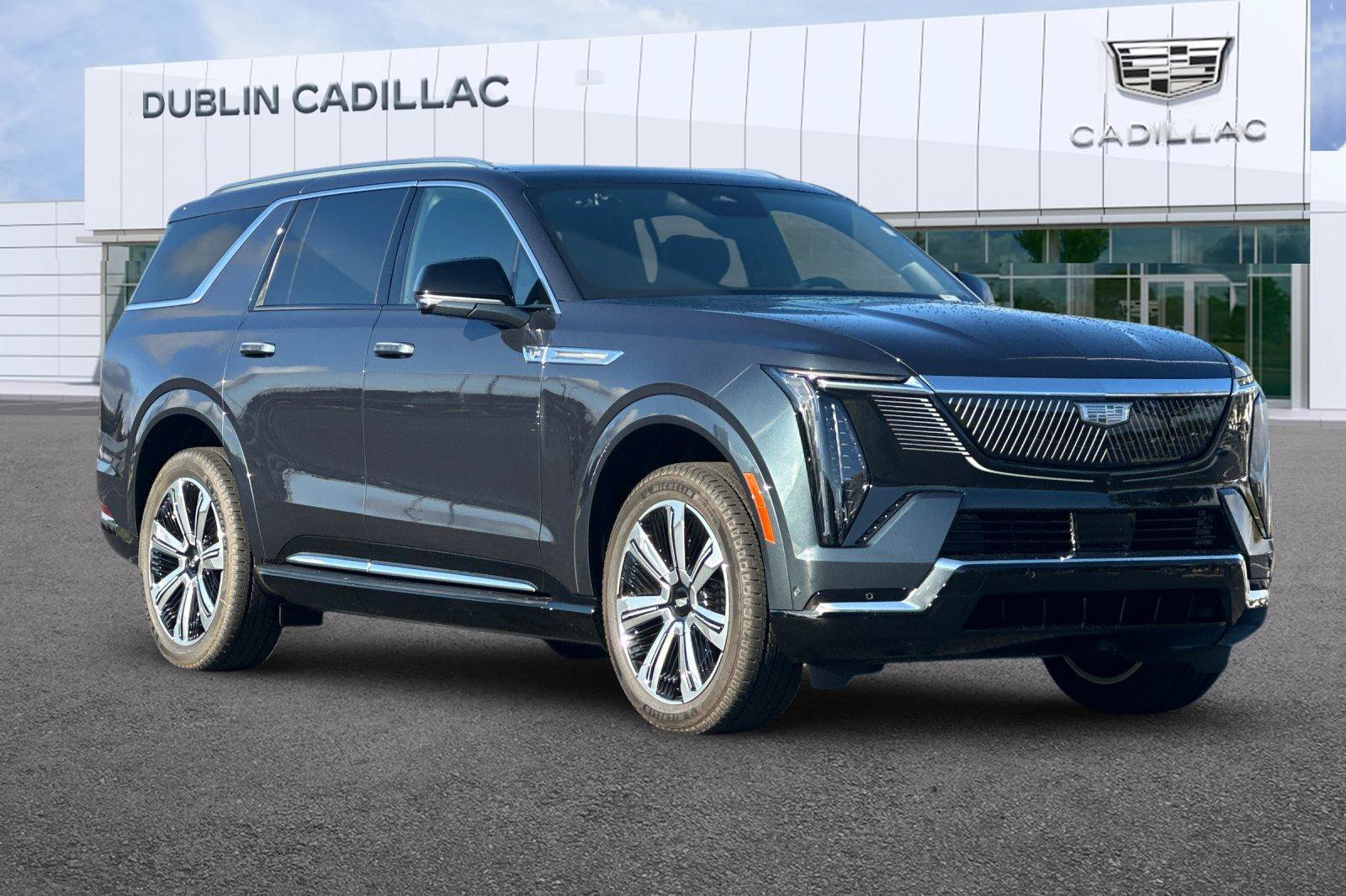 Certified 2026 Cadillac Escalade IQL Luxury AWD/4WD image 1