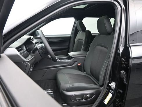 New 2026 Jeep Grand Cherokee L 4WD image 26