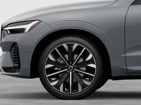 New 2026 Volvo XC60 B5 Ultra w/ Protection Package Premier image 6