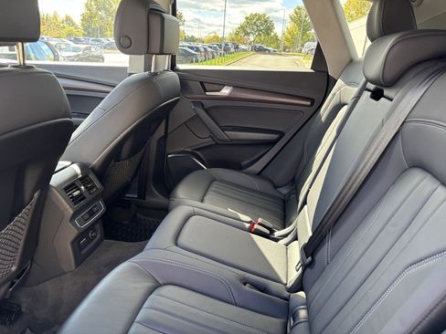 Used 2023 Audi Q5 2.0T Premium image 34