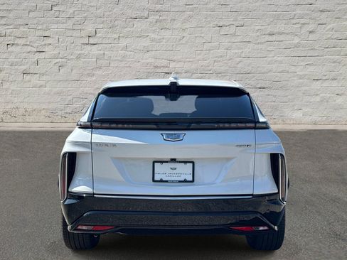 Used 2024 Cadillac Lyriq Luxury RWD image 26