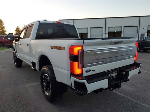 Used 2023 Ford F250 Platinum w/ Tremor Off-Road Package image 3
