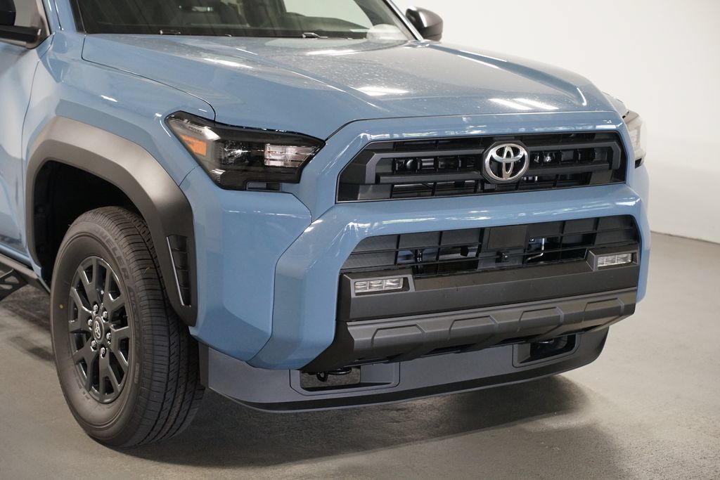 New 2026 Toyota 4Runner SR5 AWD/4WD image 4