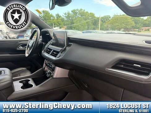 Used 2024 GMC Yukon SLT AWD/4WD image 10