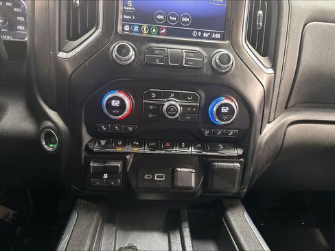 Used 2023 GMC Sierra 2500 AT4 w/ AT4 Premium Plus Package AWD/4WD image 19