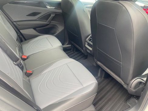 New 2026 Volkswagen Tiguan SE R-Line AWD/4WD image 13