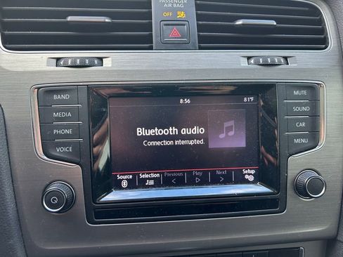 Used 2015 Volkswagen Golf TDI S image 23