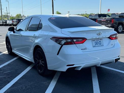 Used 2023 Toyota Camry SE FWD image 8